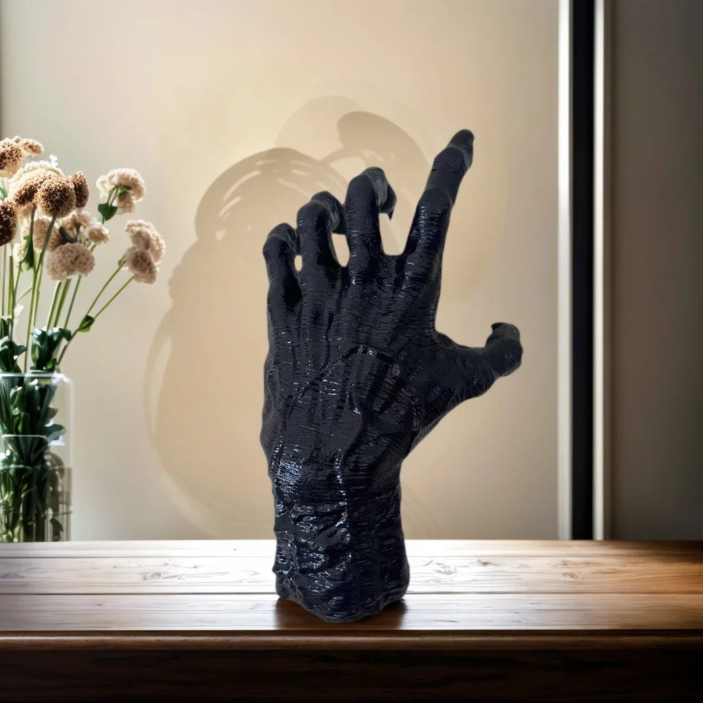 1 Halloween Decoration, Ghost Hand Creative Accessories, Witch Arm, Devil Claw Hooks, Suitable for Haunted House Wall Decoration Props.