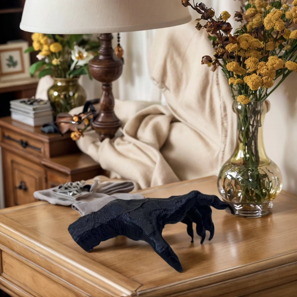 1 Halloween Decoration, Ghost Hand Creative Accessories, Witch Arm, Devil Claw Hooks, Suitable for Haunted House Wall Decoration Props.